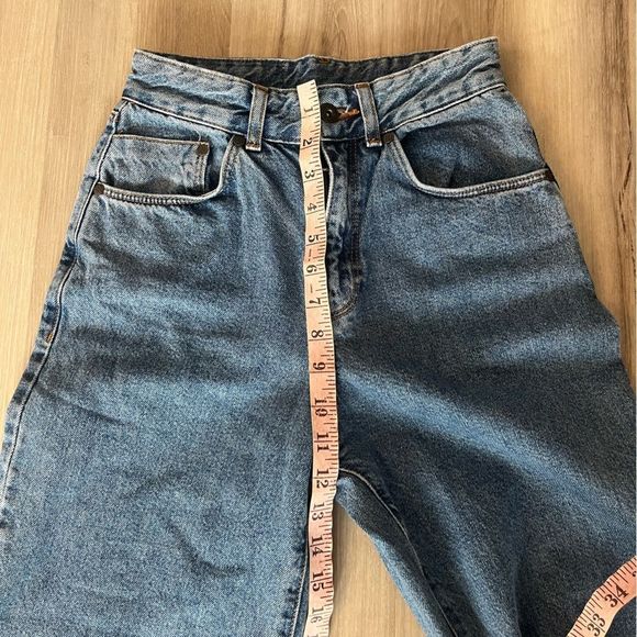 The Ragged Priest Free People 26 High Rise Mom Wide Leg Frayed Ankle Jeans - Picture 6 of 16